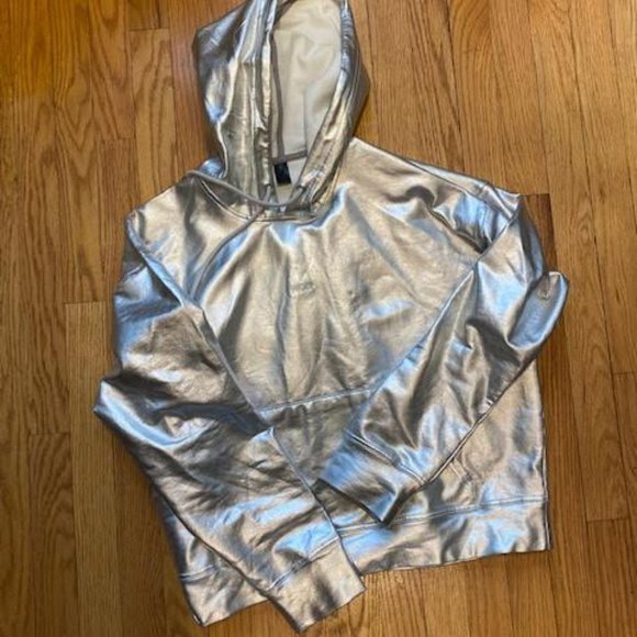 Noli Yoga chrome hoodie - Picture 3 of 3